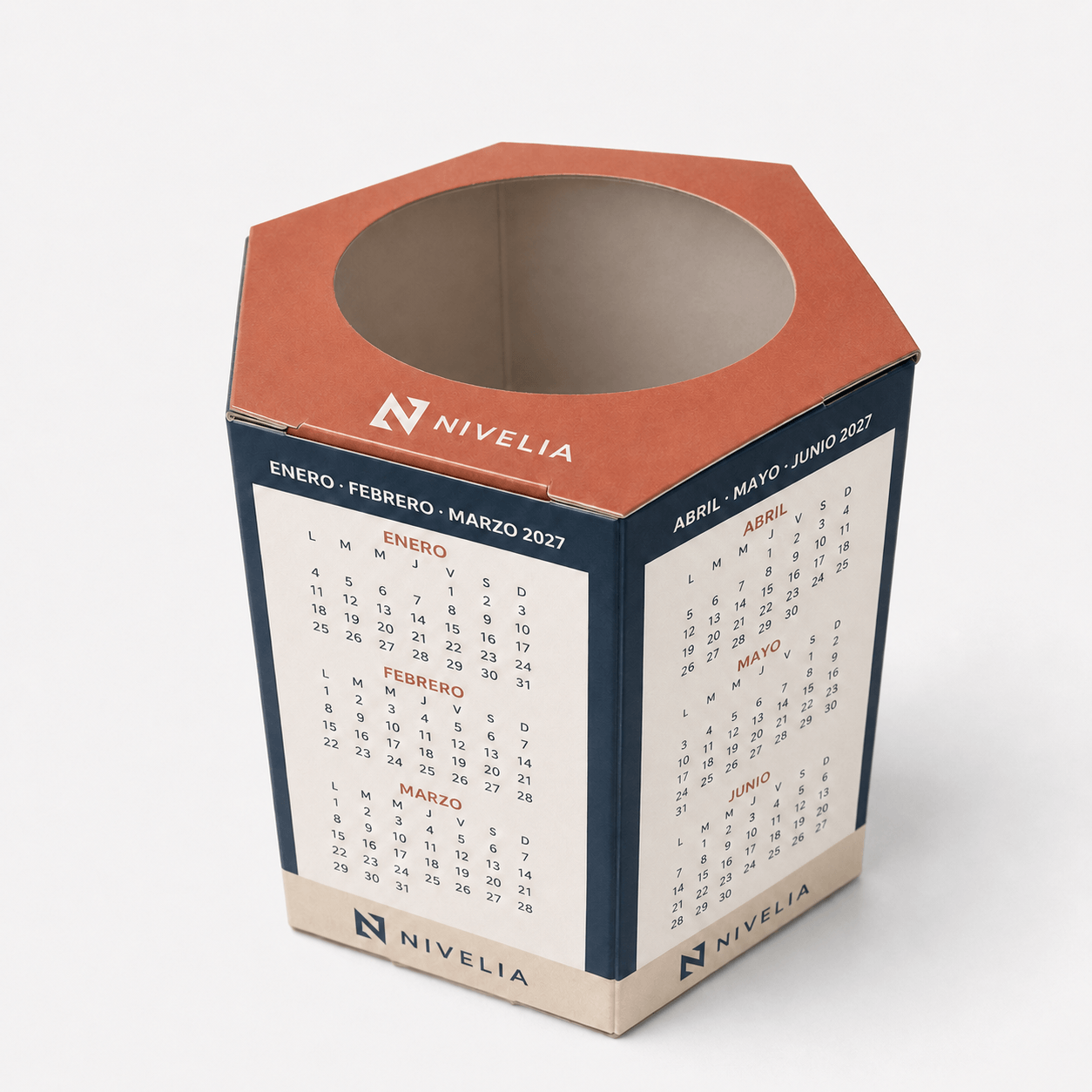Calendario de sobremesa con forma de lapicero totalmente personalizado.