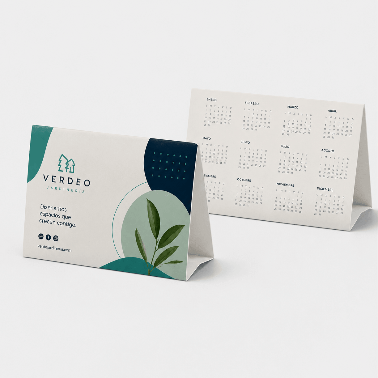 Calendario para escritorio de una pieza, troquelado y automontable