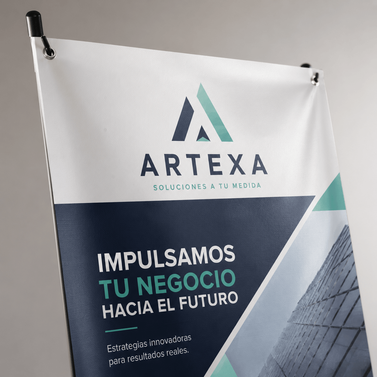 Display publicitario interior impreso en lona PVC