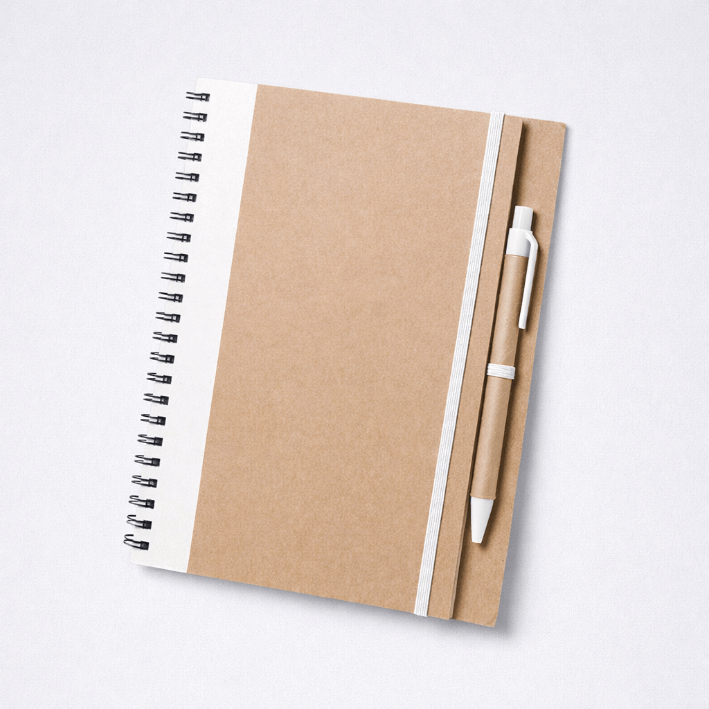 Libreta corporativa de cartón reciclado con anillas en color blanco